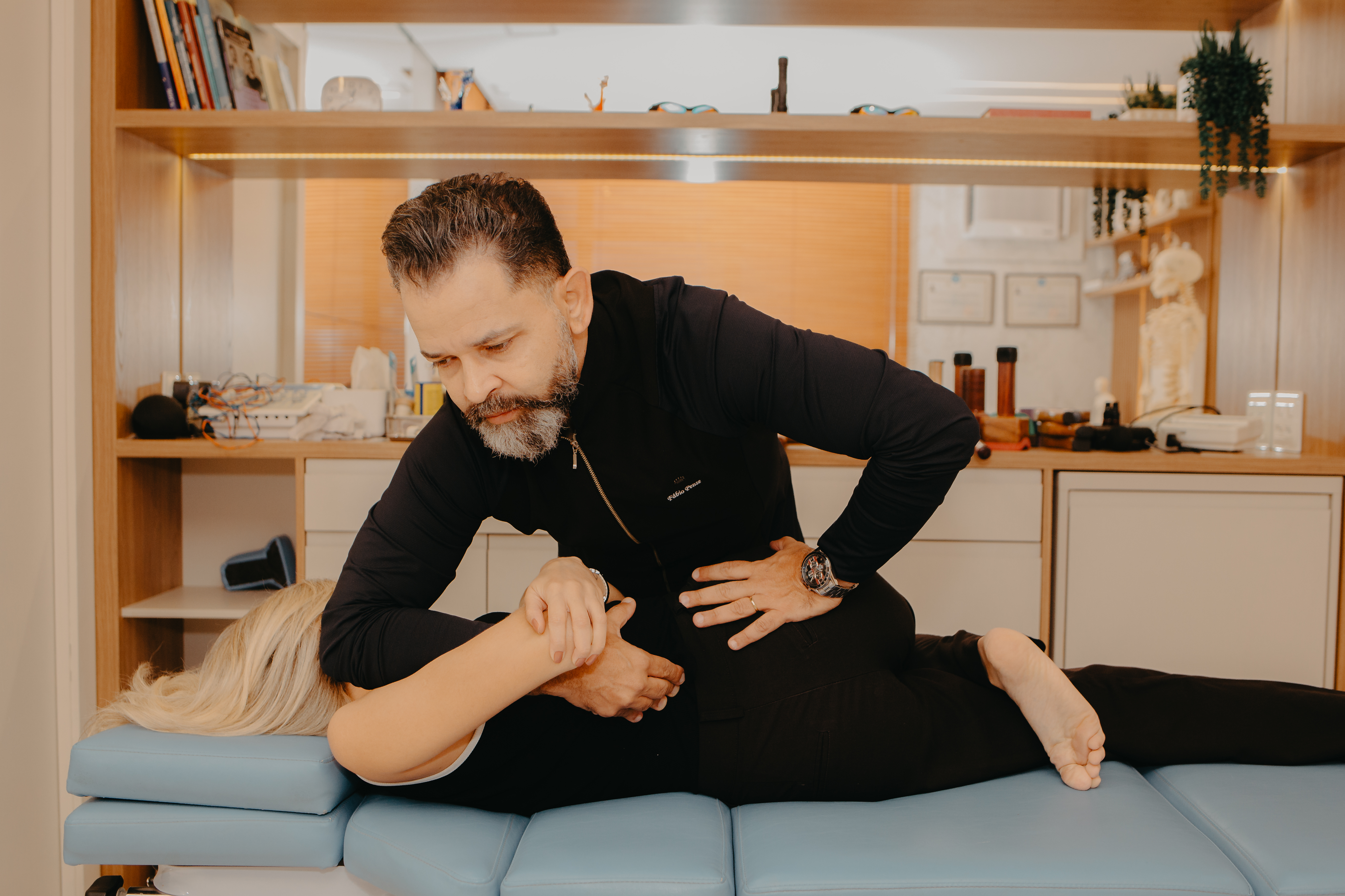 Quiropraxia integrativa Cl&iacute;nica F&aacute;bio Pense